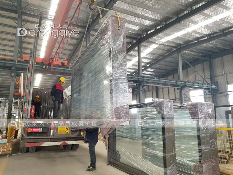 第二批遼寧公交候車(chē)亭發(fā)貨圖一