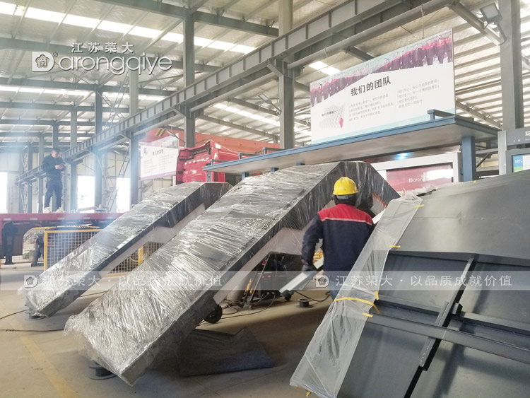 第五批廣東智能公交候車亭發貨圖一